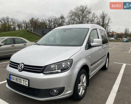 Серый Фольксваген Кадди, объемом двигателя 1.6 л и пробегом 296 тыс. км за 12300 $, фото 2 на Automoto.ua