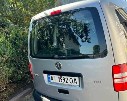 Серый Фольксваген Кадди, объемом двигателя 1.6 л и пробегом 222 тыс. км за 10000 $, фото 3 на Automoto.ua