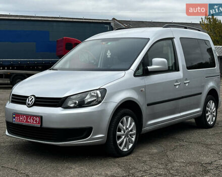 Серый Фольксваген Кадди, объемом двигателя 1.6 л и пробегом 237 тыс. км за 11999 $, фото 1 на Automoto.ua