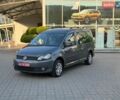 Серый Фольксваген Кадди, объемом двигателя 1.6 л и пробегом 251 тыс. км за 12250 $, фото 1 на Automoto.ua