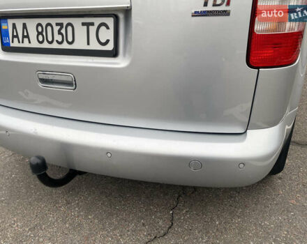 Серый Фольксваген Кадди, объемом двигателя 1.6 л и пробегом 296 тыс. км за 12300 $, фото 10 на Automoto.ua