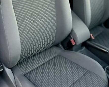 Серый Фольксваген Кадди, объемом двигателя 1.6 л и пробегом 248 тыс. км за 13700 $, фото 79 на Automoto.ua