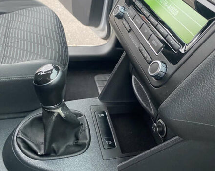 Серый Фольксваген Кадди, объемом двигателя 1.6 л и пробегом 296 тыс. км за 12300 $, фото 26 на Automoto.ua