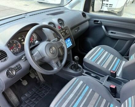 Серый Фольксваген Кадди, объемом двигателя 1.6 л и пробегом 143 тыс. км за 7400 $, фото 17 на Automoto.ua