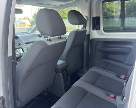 Серый Фольксваген Кадди, объемом двигателя 1.6 л и пробегом 191 тыс. км за 12200 $, фото 21 на Automoto.ua