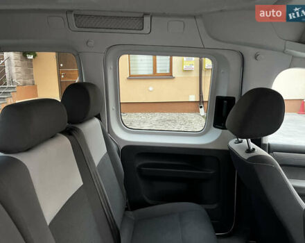 Сірий Фольксваген Кадді, об'ємом двигуна 1.6 л та пробігом 237 тис. км за 11999 $, фото 33 на Automoto.ua