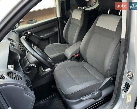 Сірий Фольксваген Кадді, об'ємом двигуна 1.6 л та пробігом 237 тис. км за 11999 $, фото 18 на Automoto.ua