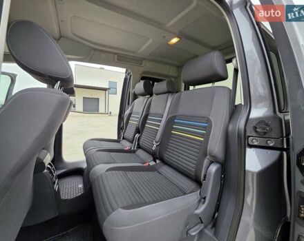 Серый Фольксваген Кадди, объемом двигателя 1.6 л и пробегом 205 тыс. км за 11200 $, фото 18 на Automoto.ua