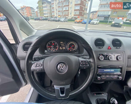 Серый Фольксваген Кадди, объемом двигателя 1.6 л и пробегом 296 тыс. км за 12300 $, фото 31 на Automoto.ua