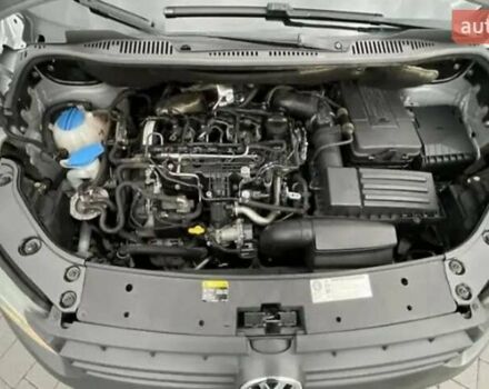 Серый Фольксваген Кадди, объемом двигателя 1.6 л и пробегом 298 тыс. км за 12500 $, фото 19 на Automoto.ua