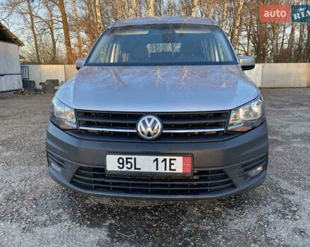 Серый Фольксваген Кадди, объемом двигателя 2 л и пробегом 214 тыс. км за 15700 $, фото 4 на Automoto.ua