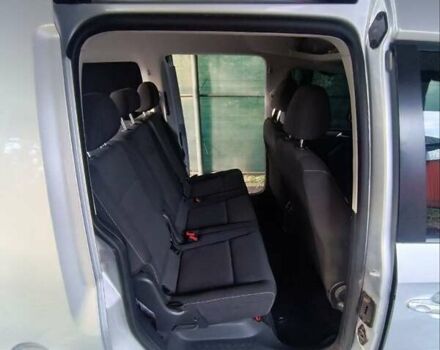 Серый Фольксваген Кадди, объемом двигателя 1.97 л и пробегом 260 тыс. км за 15000 $, фото 6 на Automoto.ua