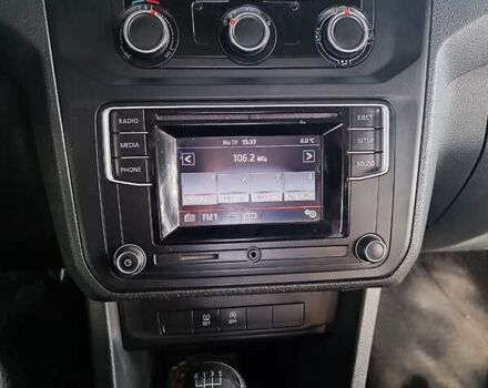 Серый Фольксваген Кадди, объемом двигателя 1.97 л и пробегом 260 тыс. км за 15000 $, фото 17 на Automoto.ua