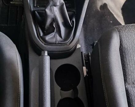 Серый Фольксваген Кадди, объемом двигателя 1.97 л и пробегом 260 тыс. км за 15000 $, фото 18 на Automoto.ua