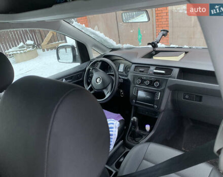 Сірий Фольксваген Кадді, об'ємом двигуна 1.97 л та пробігом 306 тис. км за 13850 $, фото 4 на Automoto.ua