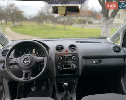Серый Фольксваген Кадди, объемом двигателя 1.6 л и пробегом 243 тыс. км за 11950 $, фото 19 на Automoto.ua