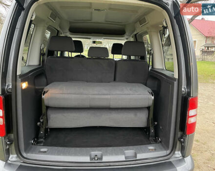 Серый Фольксваген Кадди, объемом двигателя 1.6 л и пробегом 243 тыс. км за 11950 $, фото 24 на Automoto.ua