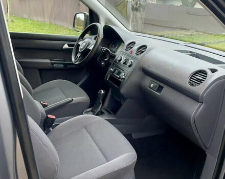 Серый Фольксваген Кадди, объемом двигателя 1.6 л и пробегом 243 тыс. км за 11950 $, фото 20 на Automoto.ua