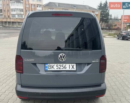Серый Фольксваген Кадди, объемом двигателя 1.97 л и пробегом 201 тыс. км за 13700 $, фото 5 на Automoto.ua