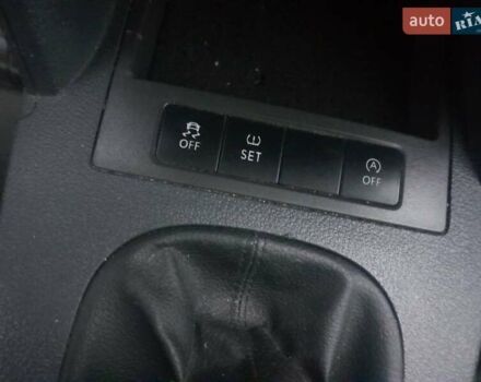 Серый Фольксваген Кадди, объемом двигателя 1.6 л и пробегом 298 тыс. км за 12500 $, фото 21 на Automoto.ua