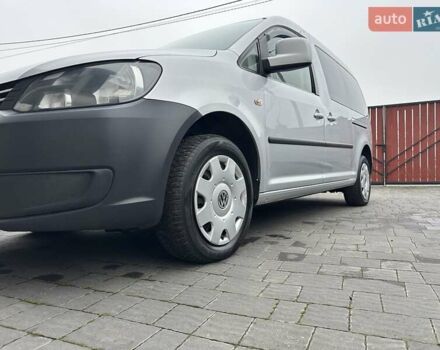 Сірий Фольксваген Кадді, об'ємом двигуна 1.6 л та пробігом 277 тис. км за 12500 $, фото 3 на Automoto.ua