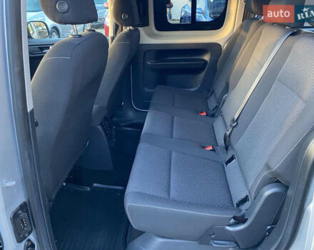 Серый Фольксваген Кадди, объемом двигателя 2 л и пробегом 214 тыс. км за 15700 $, фото 17 на Automoto.ua