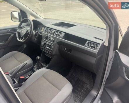 Серый Фольксваген Кадди, объемом двигателя 1.97 л и пробегом 201 тыс. км за 13700 $, фото 10 на Automoto.ua