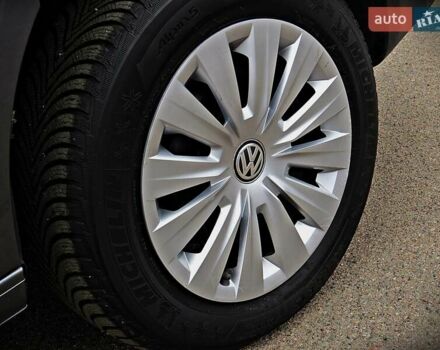 Серый Фольксваген Кадди, объемом двигателя 1.6 л и пробегом 195 тыс. км за 11500 $, фото 4 на Automoto.ua