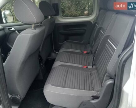 Серый Фольксваген Кадди, объемом двигателя 2 л и пробегом 254 тыс. км за 14500 $, фото 5 на Automoto.ua