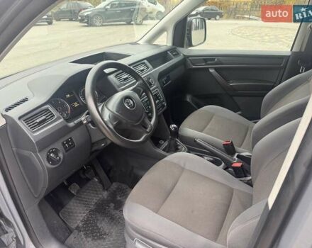 Серый Фольксваген Кадди, объемом двигателя 1.97 л и пробегом 201 тыс. км за 13700 $, фото 8 на Automoto.ua