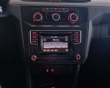 Серый Фольксваген Кадди, объемом двигателя 1.97 л и пробегом 260 тыс. км за 15000 $, фото 20 на Automoto.ua