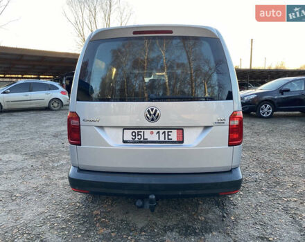Серый Фольксваген Кадди, объемом двигателя 2 л и пробегом 214 тыс. км за 15700 $, фото 9 на Automoto.ua