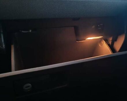 Серый Фольксваген Кадди, объемом двигателя 1.97 л и пробегом 260 тыс. км за 15000 $, фото 25 на Automoto.ua