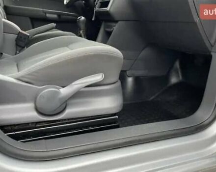 Серый Фольксваген Кадди, объемом двигателя 1.6 л и пробегом 298 тыс. км за 12500 $, фото 16 на Automoto.ua