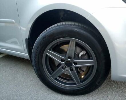 Серый Фольксваген Кадди, объемом двигателя 1.97 л и пробегом 271 тыс. км за 16500 $, фото 6 на Automoto.ua