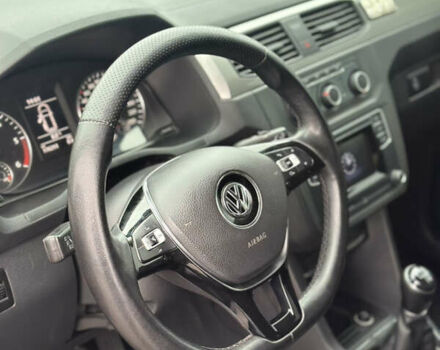 Серый Фольксваген Кадди, объемом двигателя 1.6 л и пробегом 176 тыс. км за 14700 $, фото 12 на Automoto.ua