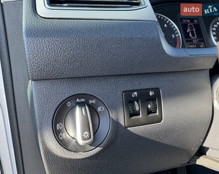 Серый Фольксваген Кадди, объемом двигателя 2 л и пробегом 274 тыс. км за 16300 $, фото 23 на Automoto.ua