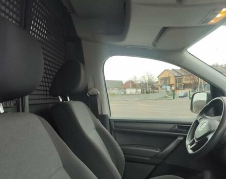 Серый Фольксваген Кадди, объемом двигателя 1.97 л и пробегом 276 тыс. км за 15000 $, фото 2 на Automoto.ua