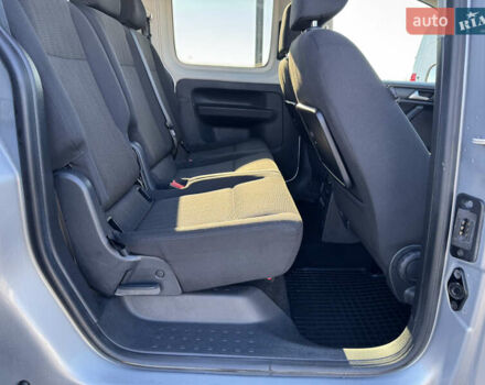 Серый Фольксваген Кадди, объемом двигателя 2 л и пробегом 274 тыс. км за 16300 $, фото 40 на Automoto.ua