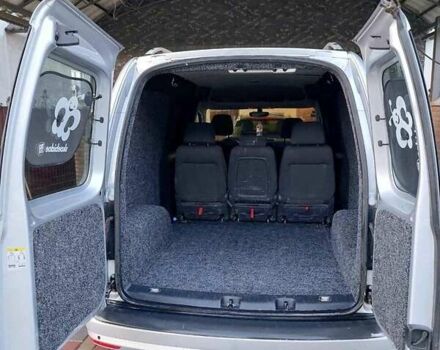 Сірий Фольксваген Кадді, об'ємом двигуна 1.97 л та пробігом 195 тис. км за 13000 $, фото 3 на Automoto.ua