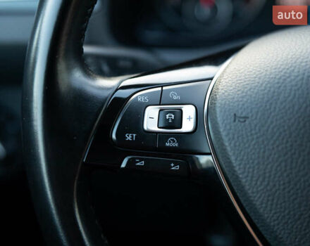 Серый Фольксваген Кадди, объемом двигателя 2 л и пробегом 231 тыс. км за 24800 $, фото 30 на Automoto.ua