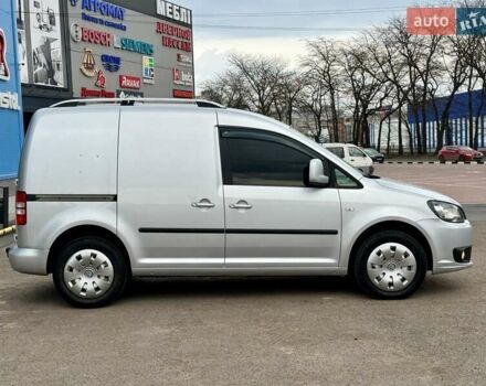 Серый Фольксваген Кадди, объемом двигателя 1.97 л и пробегом 230 тыс. км за 10800 $, фото 3 на Automoto.ua