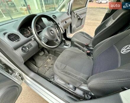 Серый Фольксваген Кадди, объемом двигателя 1.97 л и пробегом 230 тыс. км за 10800 $, фото 47 на Automoto.ua