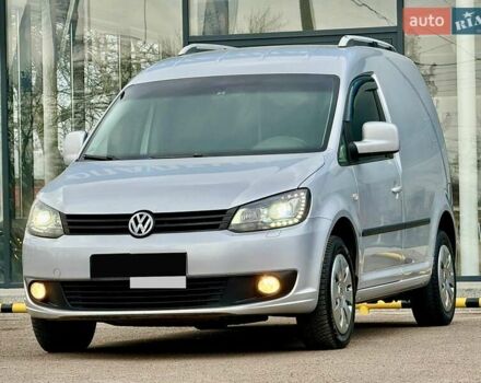 Серый Фольксваген Кадди, объемом двигателя 1.97 л и пробегом 230 тыс. км за 10800 $, фото 7 на Automoto.ua