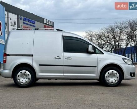 Серый Фольксваген Кадди, объемом двигателя 1.97 л и пробегом 230 тыс. км за 10800 $, фото 4 на Automoto.ua