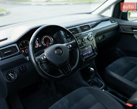 Серый Фольксваген Кадди, объемом двигателя 2 л и пробегом 231 тыс. км за 24800 $, фото 21 на Automoto.ua