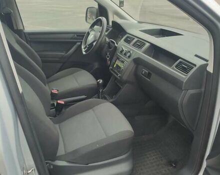 Серый Фольксваген Кадди, объемом двигателя 1.97 л и пробегом 276 тыс. км за 15000 $, фото 5 на Automoto.ua