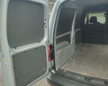 Серый Фольксваген Кадди, объемом двигателя 1.97 л и пробегом 276 тыс. км за 15000 $, фото 17 на Automoto.ua