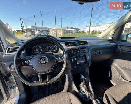 Серый Фольксваген Кадди, объемом двигателя 2 л и пробегом 274 тыс. км за 16300 $, фото 25 на Automoto.ua