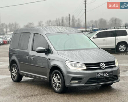 Серый Фольксваген Кадди, объемом двигателя 1.6 л и пробегом 176 тыс. км за 14700 $, фото 7 на Automoto.ua